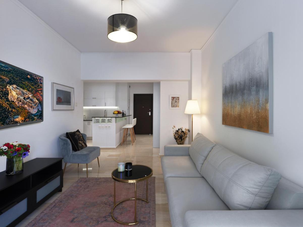 Newly Renovated Apartment In The Heart Of أثينا المظهر الخارجي الصورة