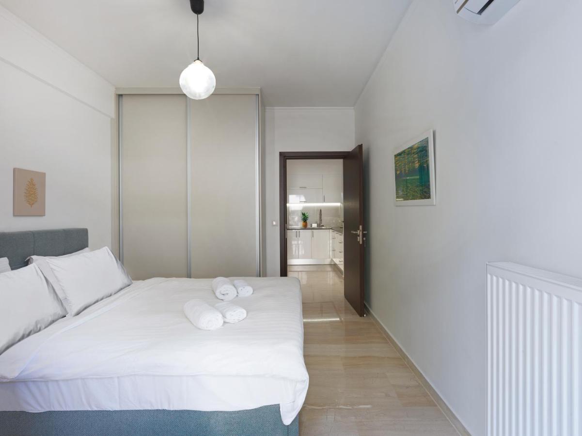 Newly Renovated Apartment In The Heart Of أثينا المظهر الخارجي الصورة